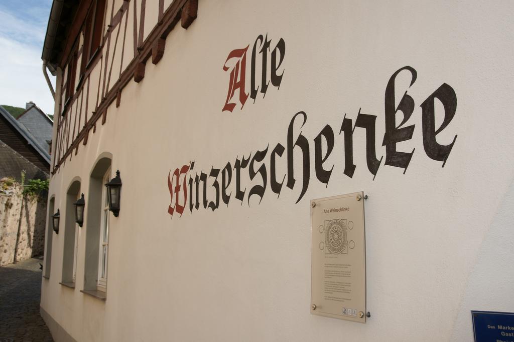 Alte Winzerschenke Hotel Bruttig-Fankel Kültér fotó