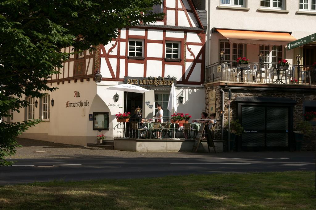 Alte Winzerschenke Hotel Bruttig-Fankel Kültér fotó